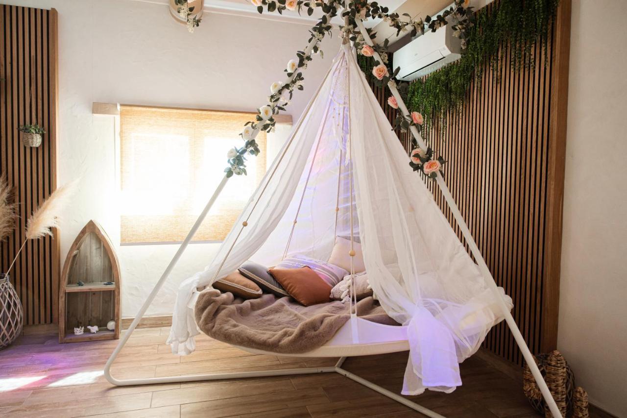 Abri Cosy - Suite Romantique En Camargue Saint-Gilles  Exterior photo