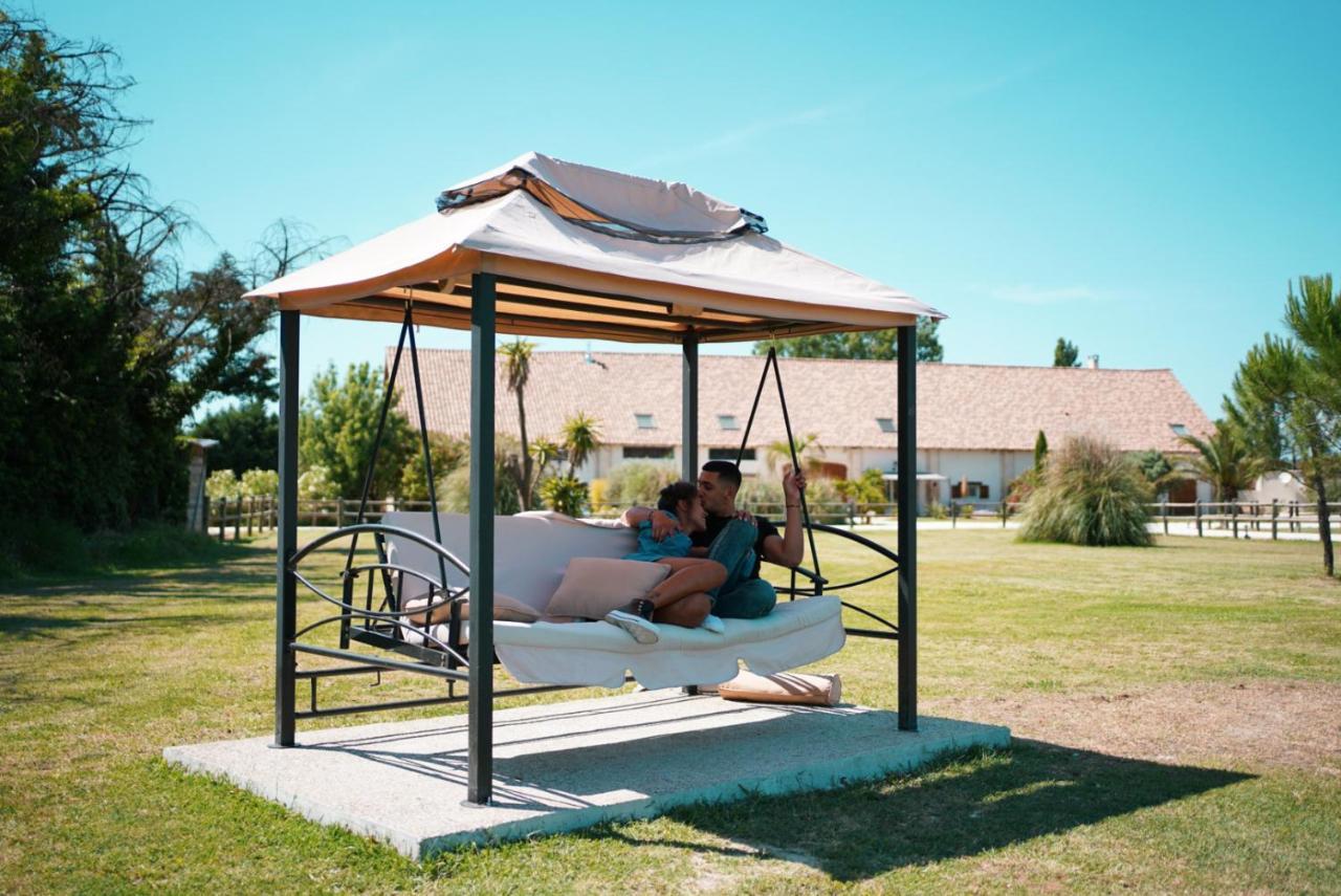 Abri Cosy - Suite Romantique En Camargue Saint-Gilles  Exterior photo